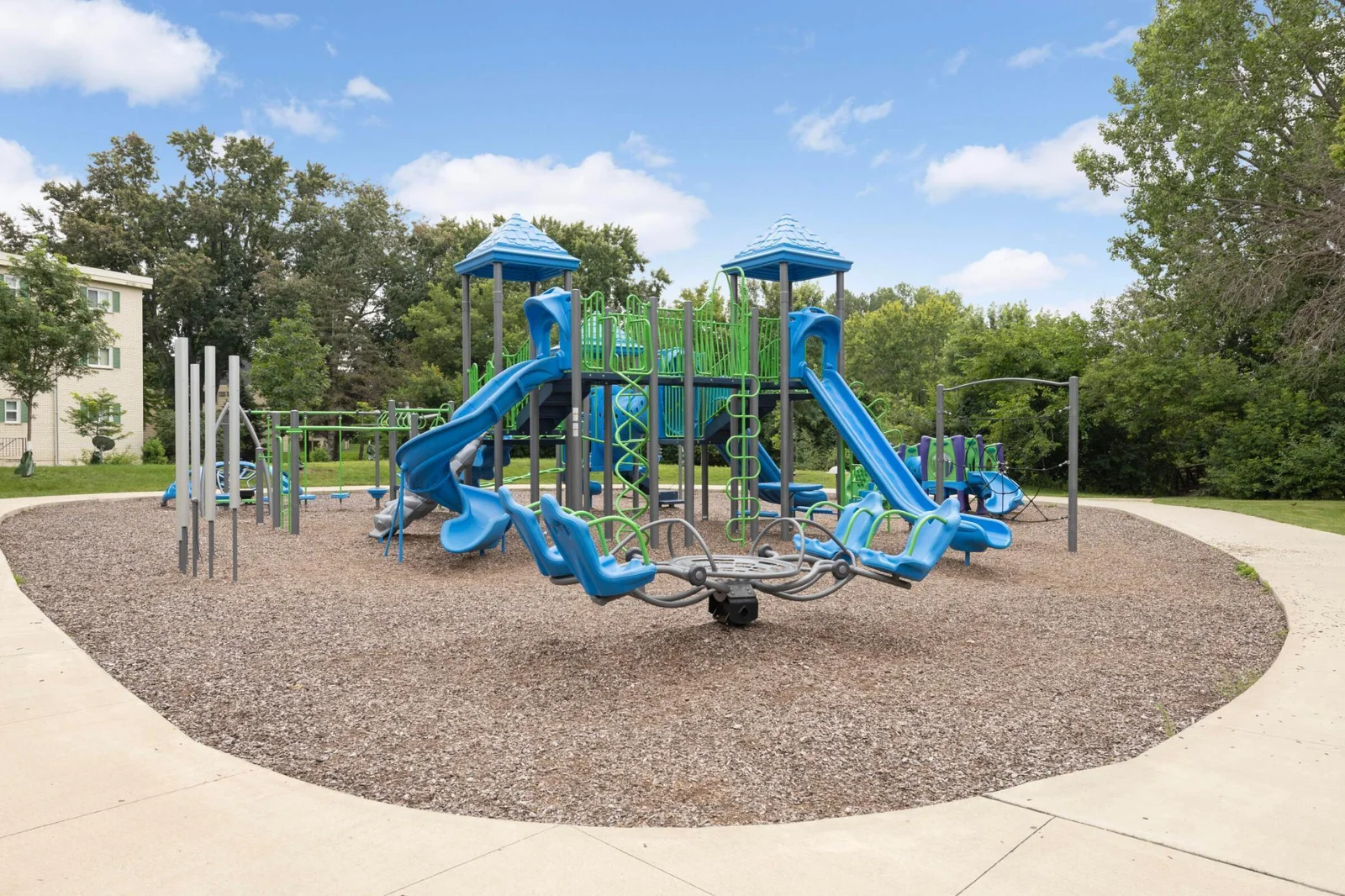 Nearby Amenities