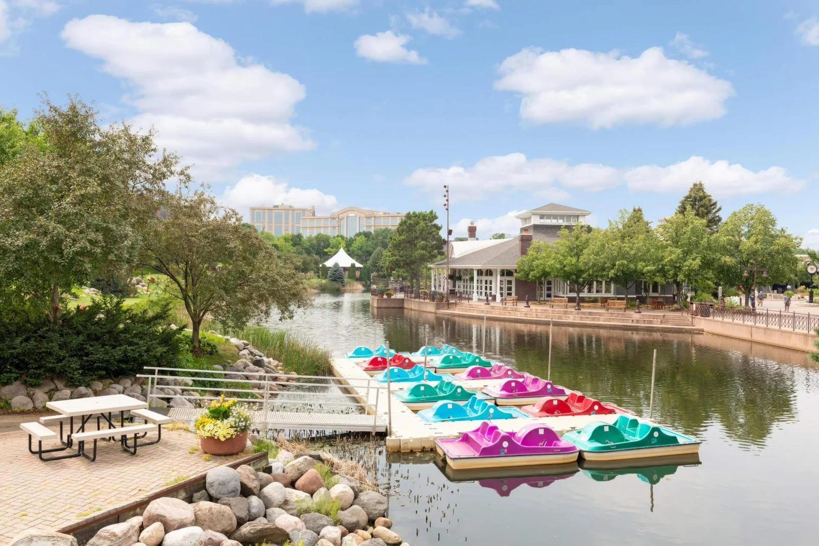 Nearby Amenities