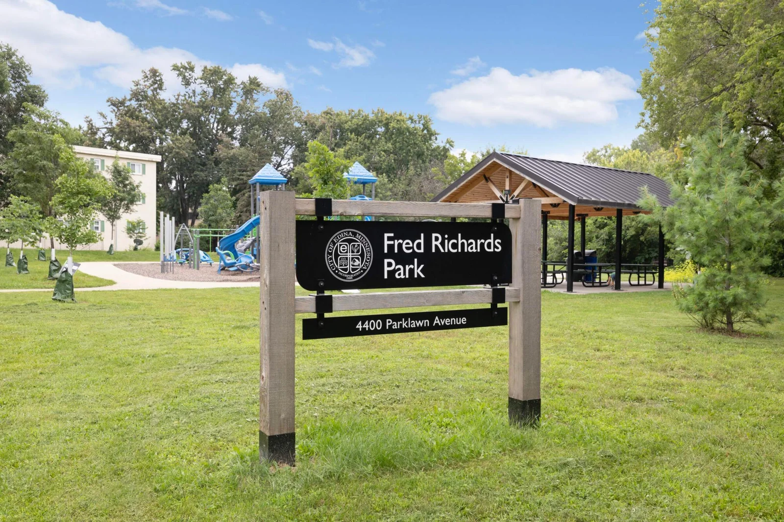 Nearby Amenities