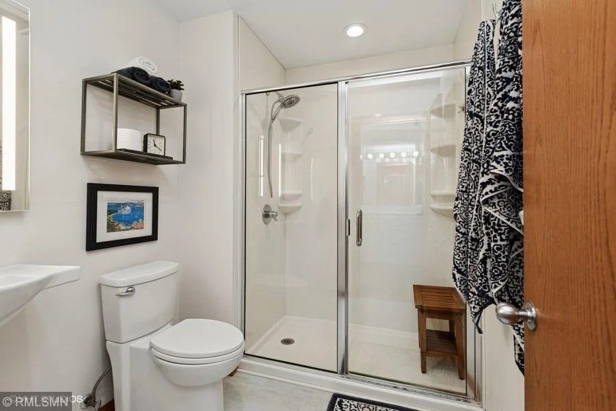Primary 3/4 bath