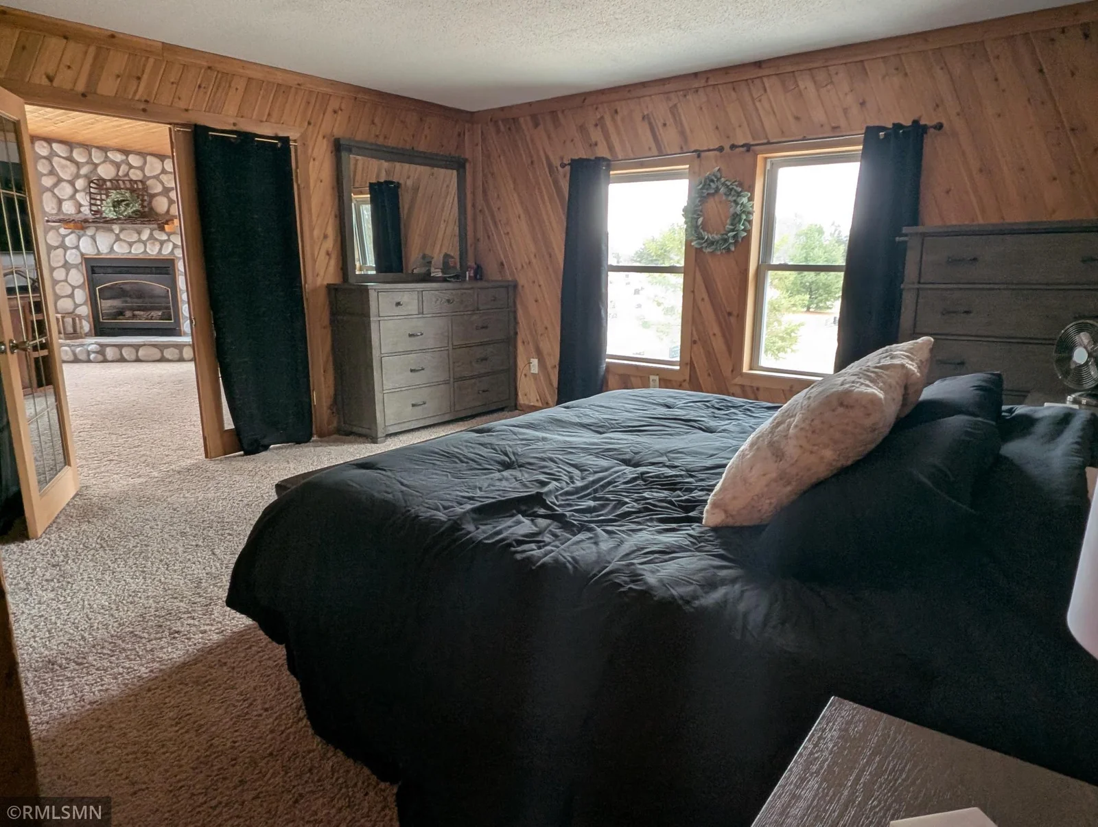 Knotty pine walls