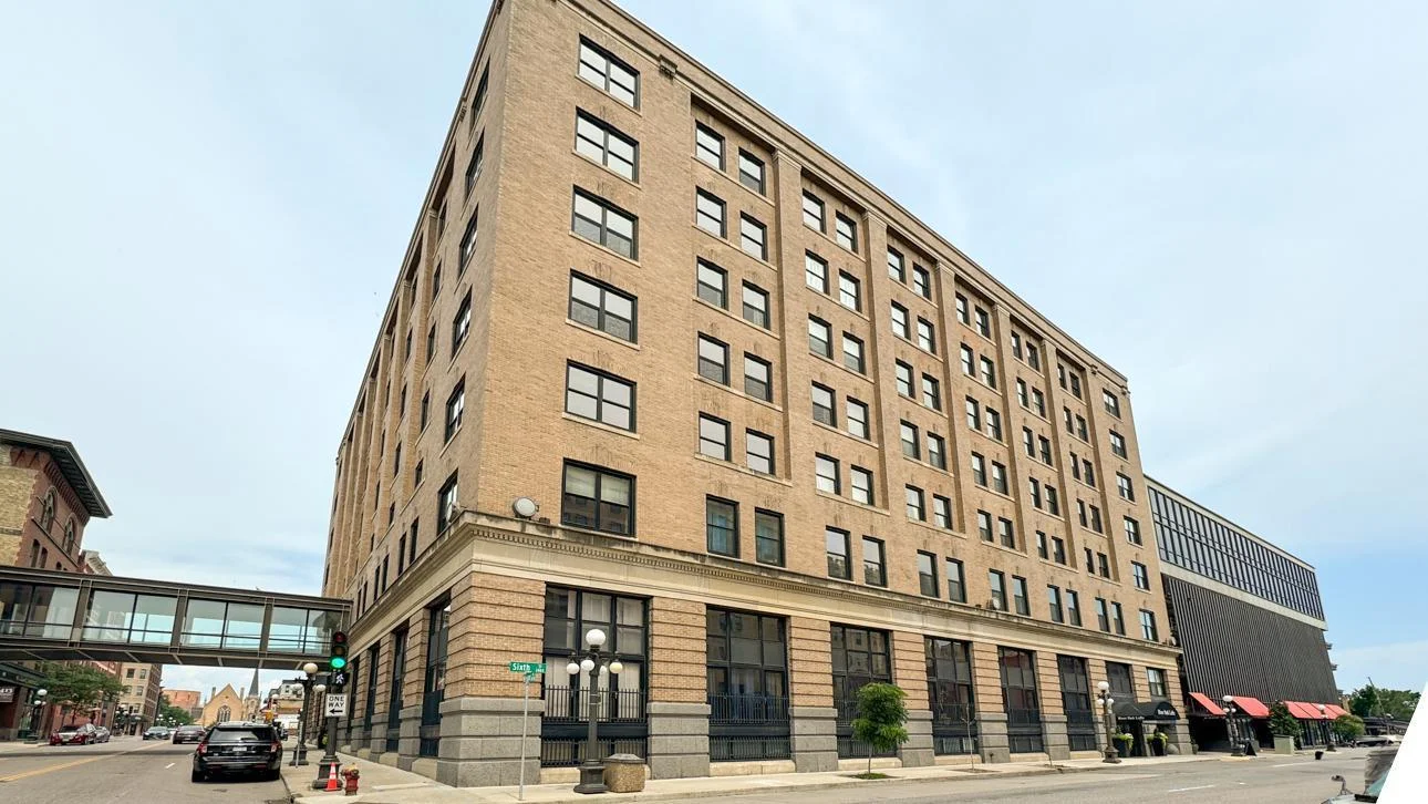 Welcome to 406 Wacouta St #202!