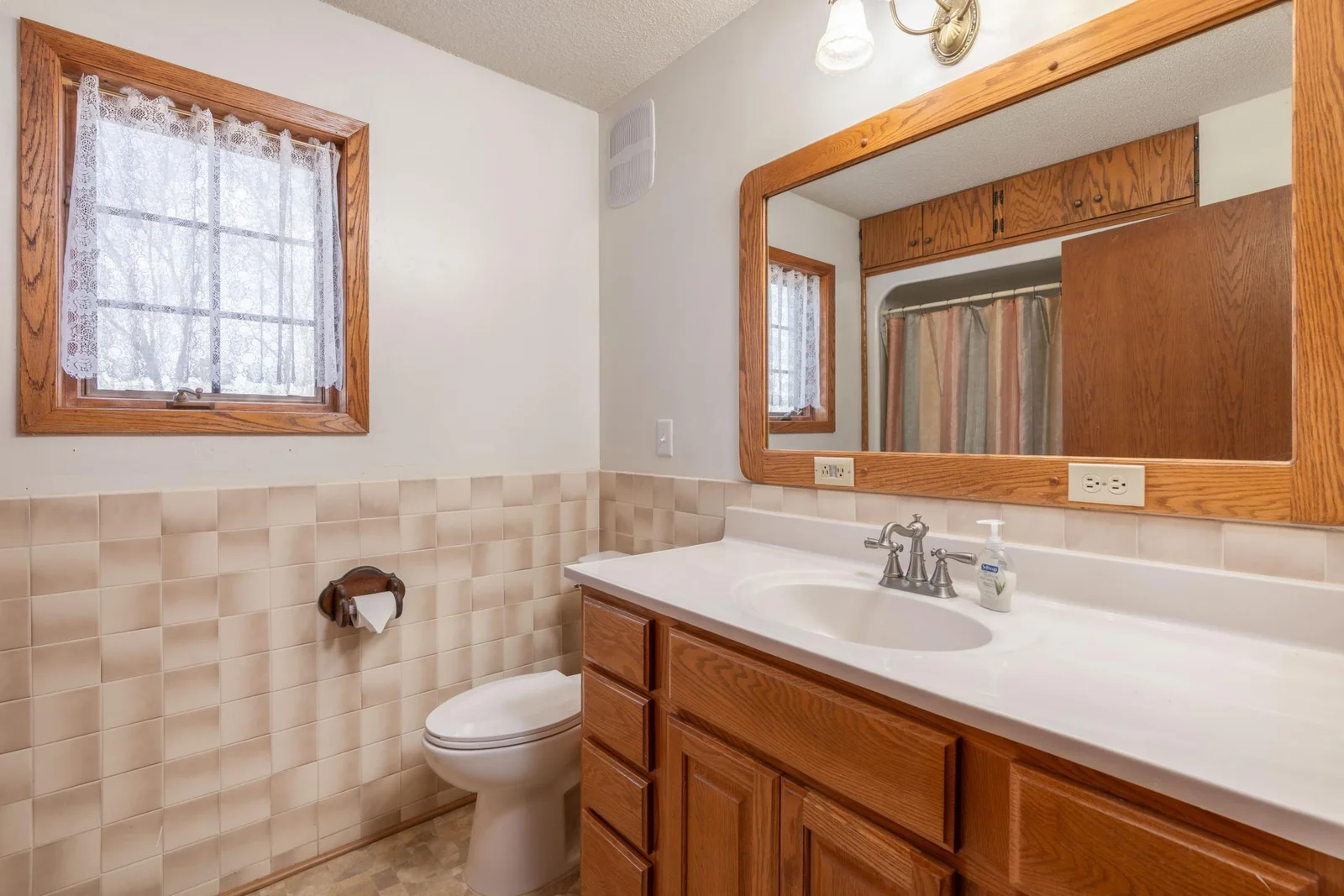 Main Level Bathroom.jpg