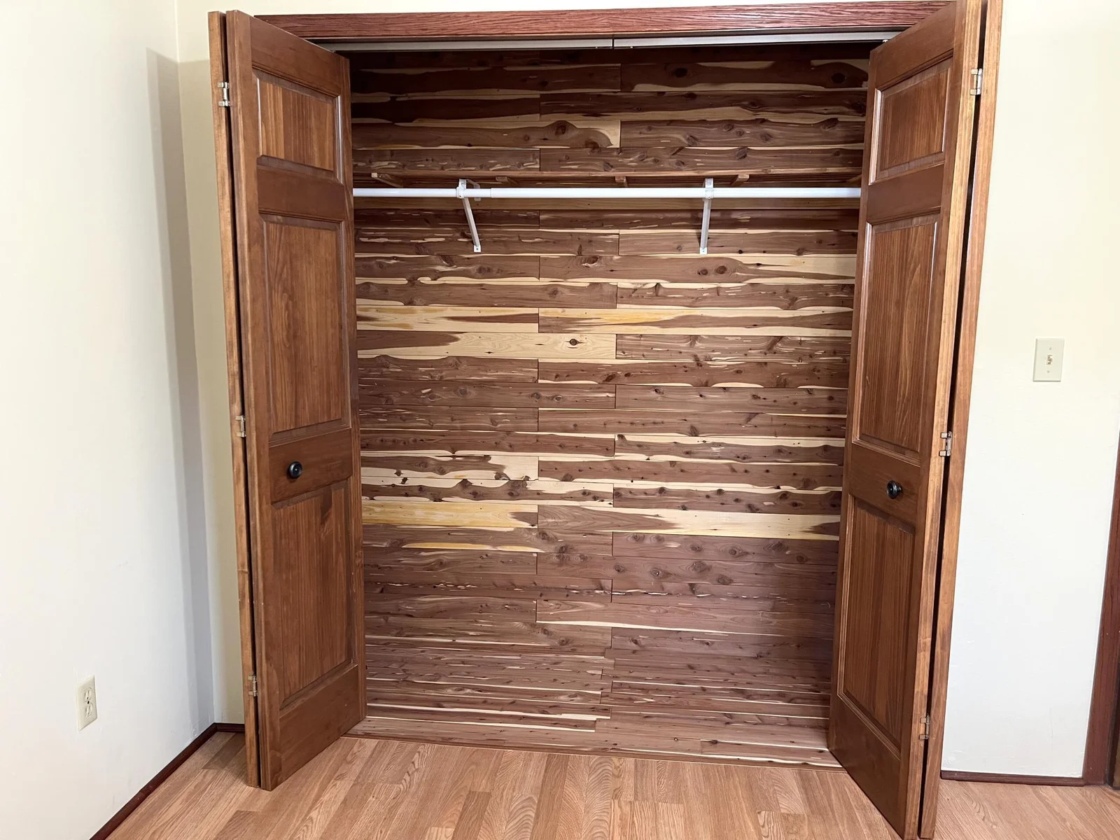 Bedroom 2 a.jpg