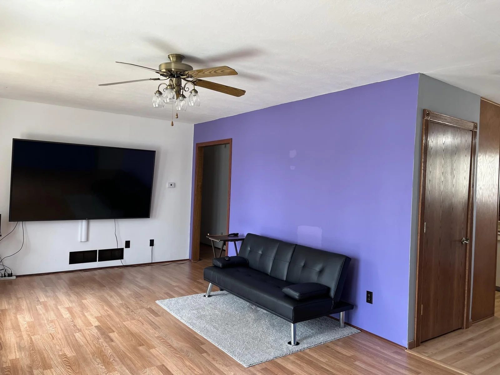 Living Room c.jpg
