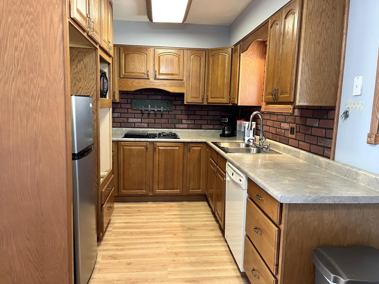 Kitchen c.jpg