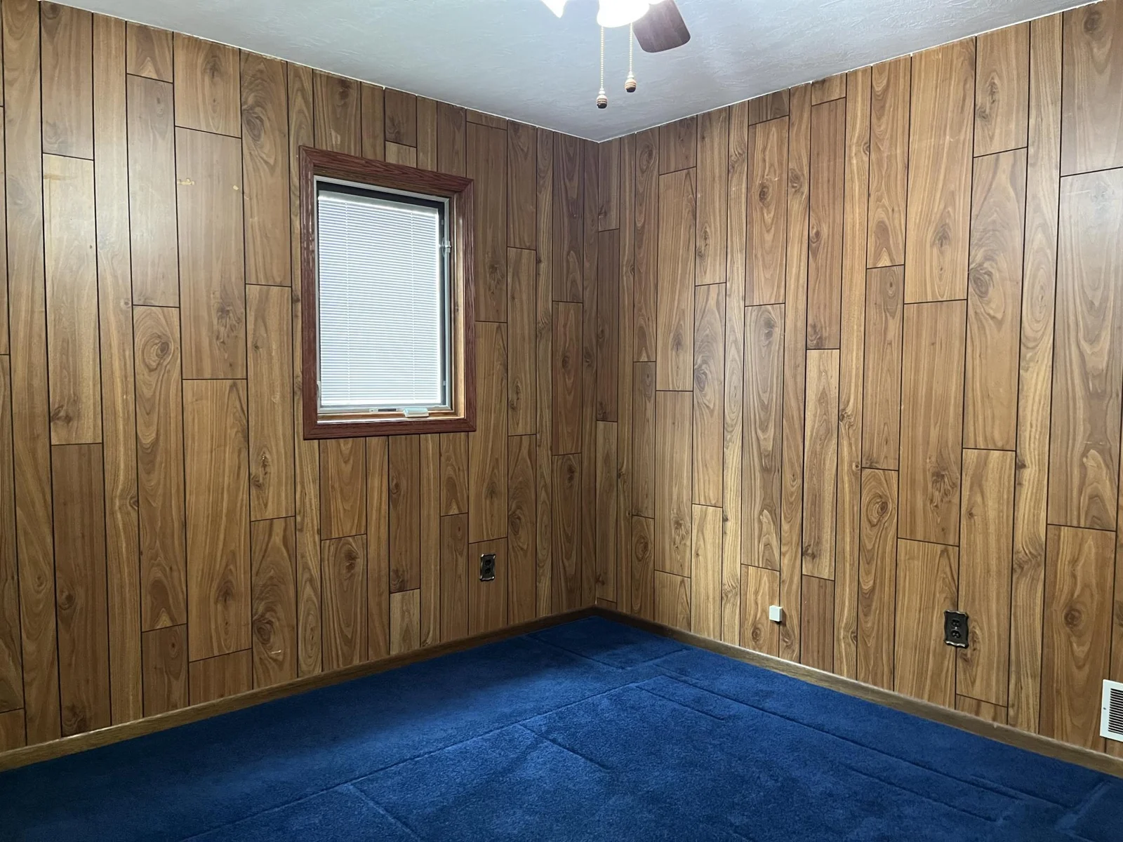Bedroom 1 d.jpg