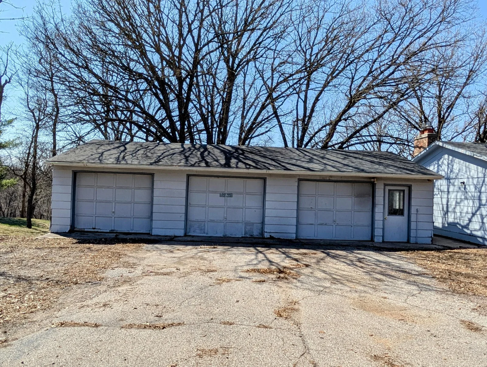 3 stall garage