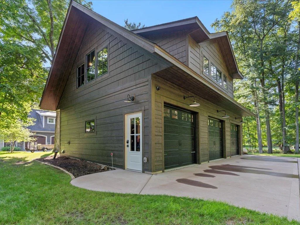Large cement apron/patio!