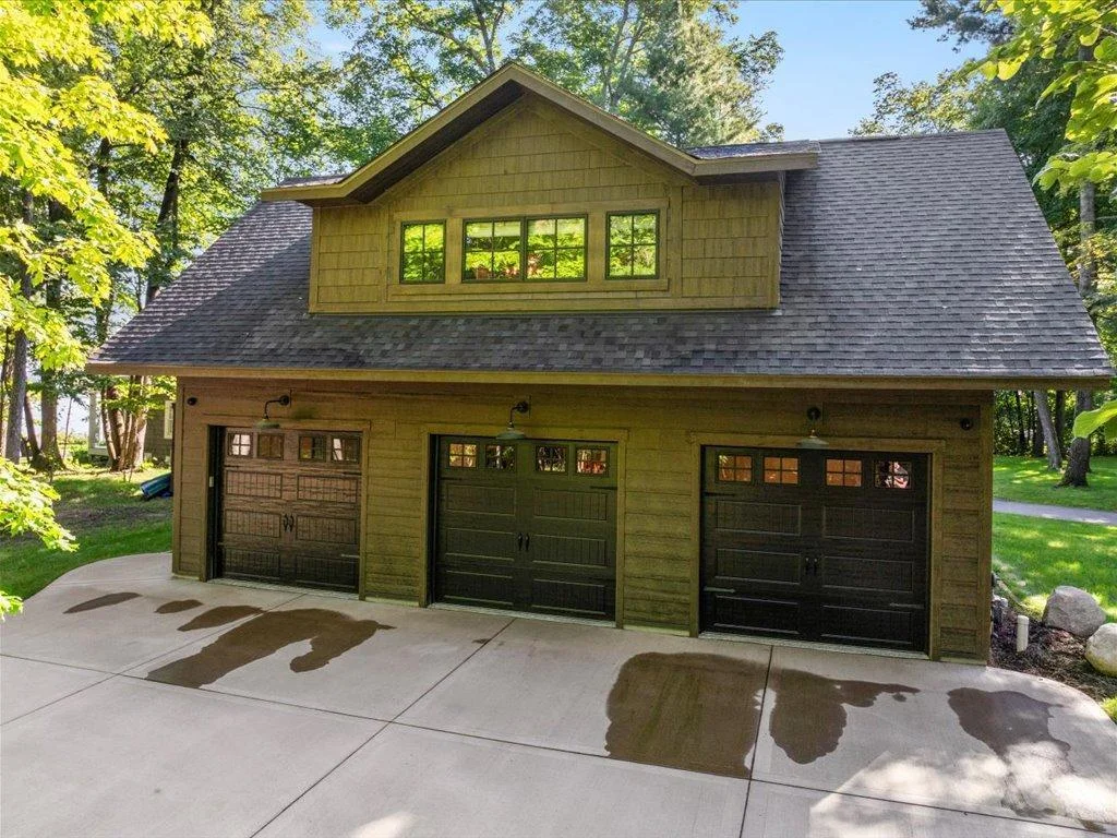 Upgraded maintenance free LP siding