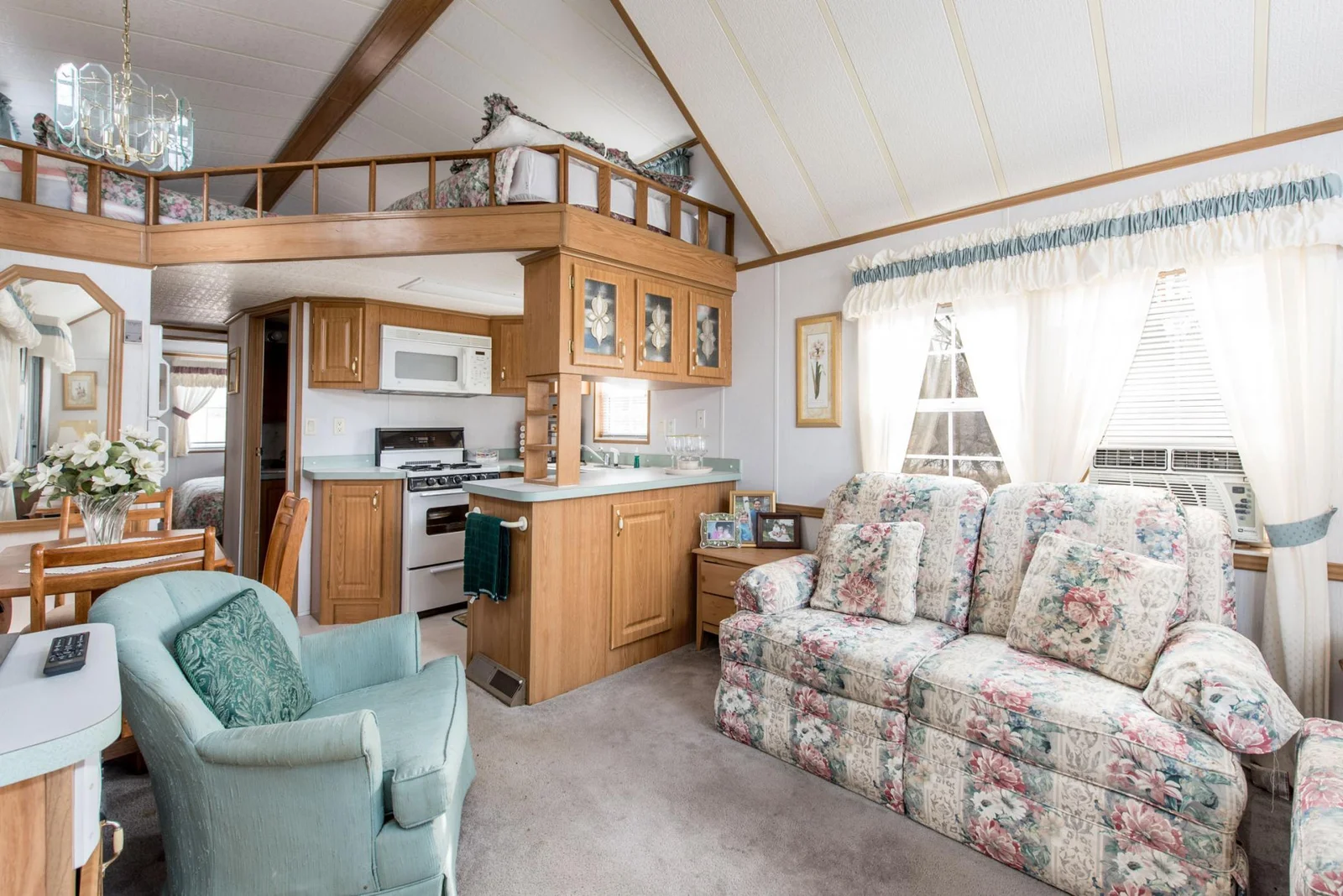 Living Room, Kitchen, Loft