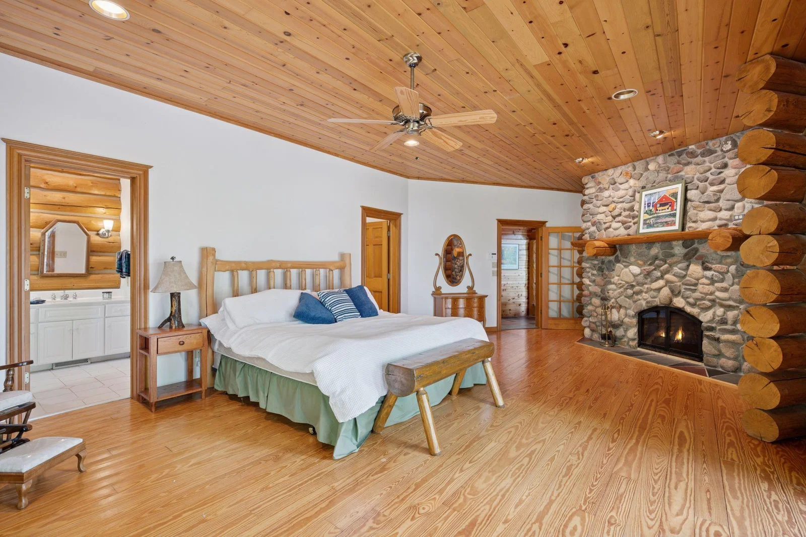 Primary Main Floor