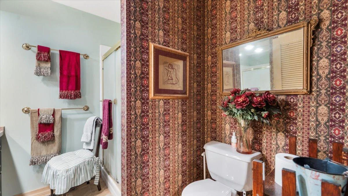 Primary Bedroom Bathroom