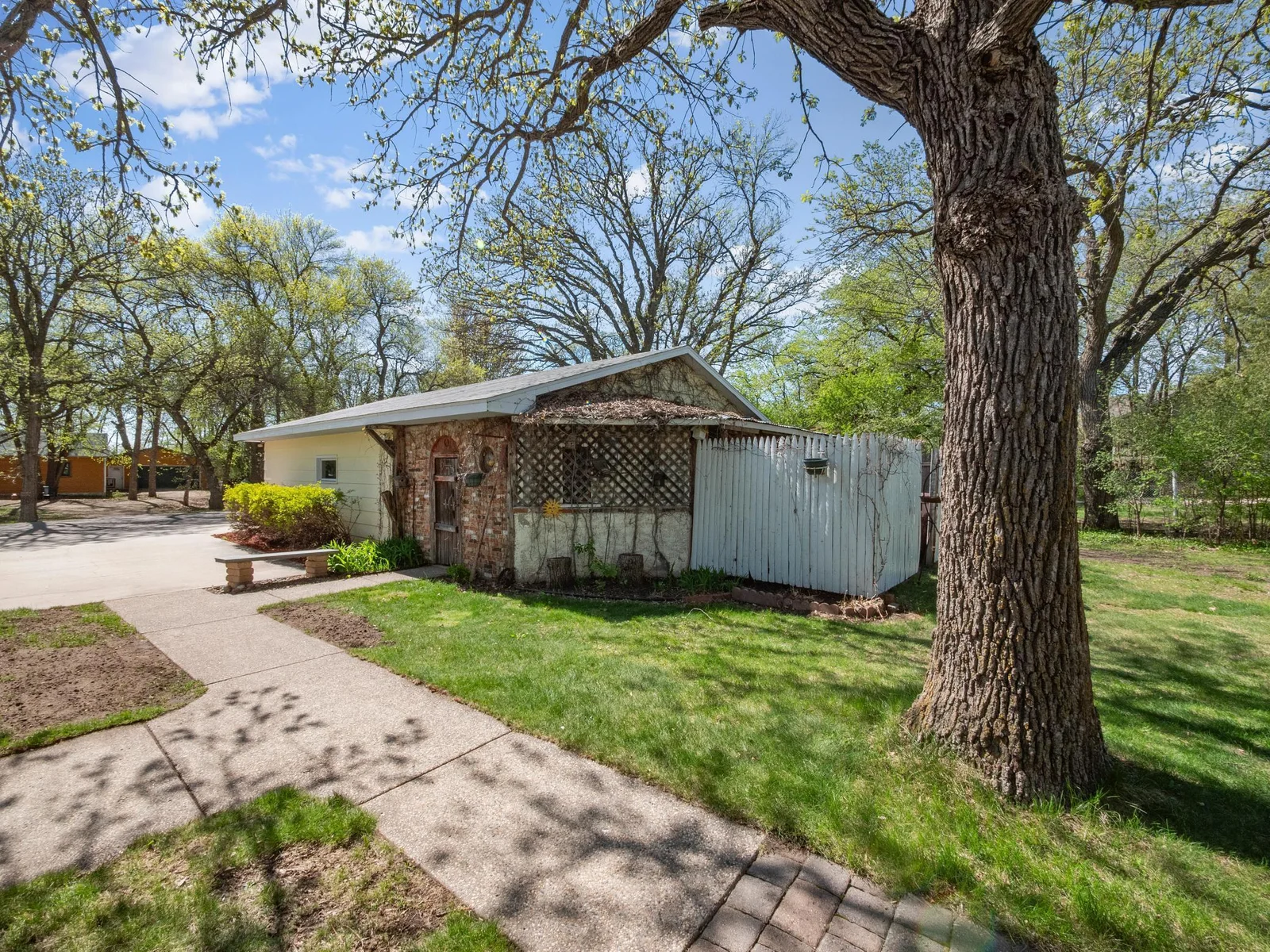 Garage/Storage