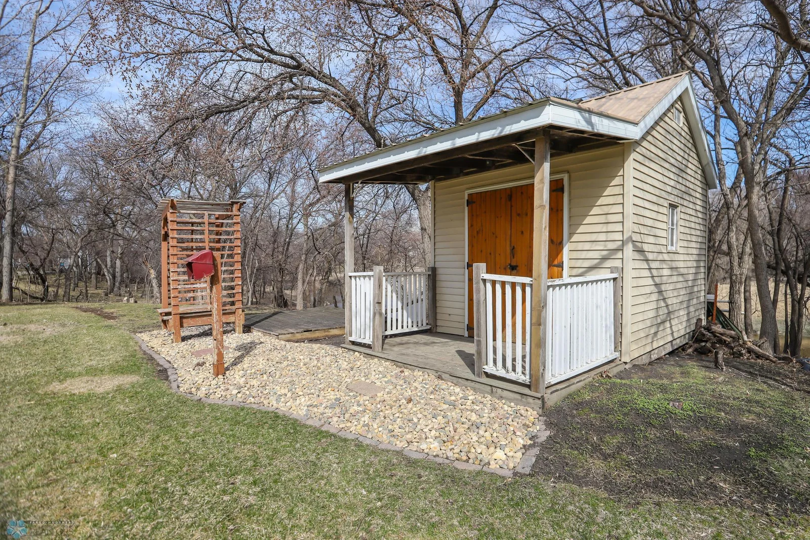 Storage shed