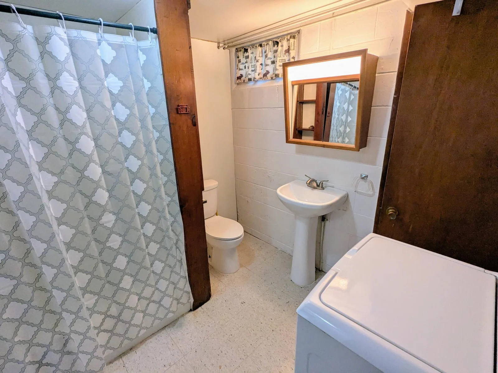 Lower Level Full Bathroom