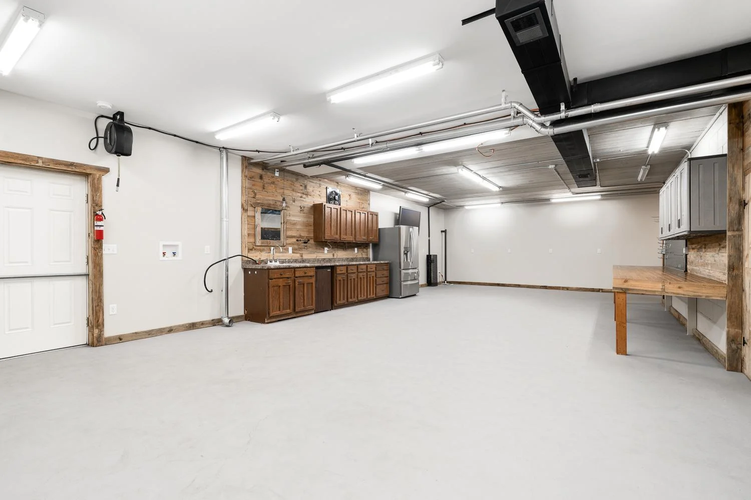 7371 Old Mill Rd-19.jpg