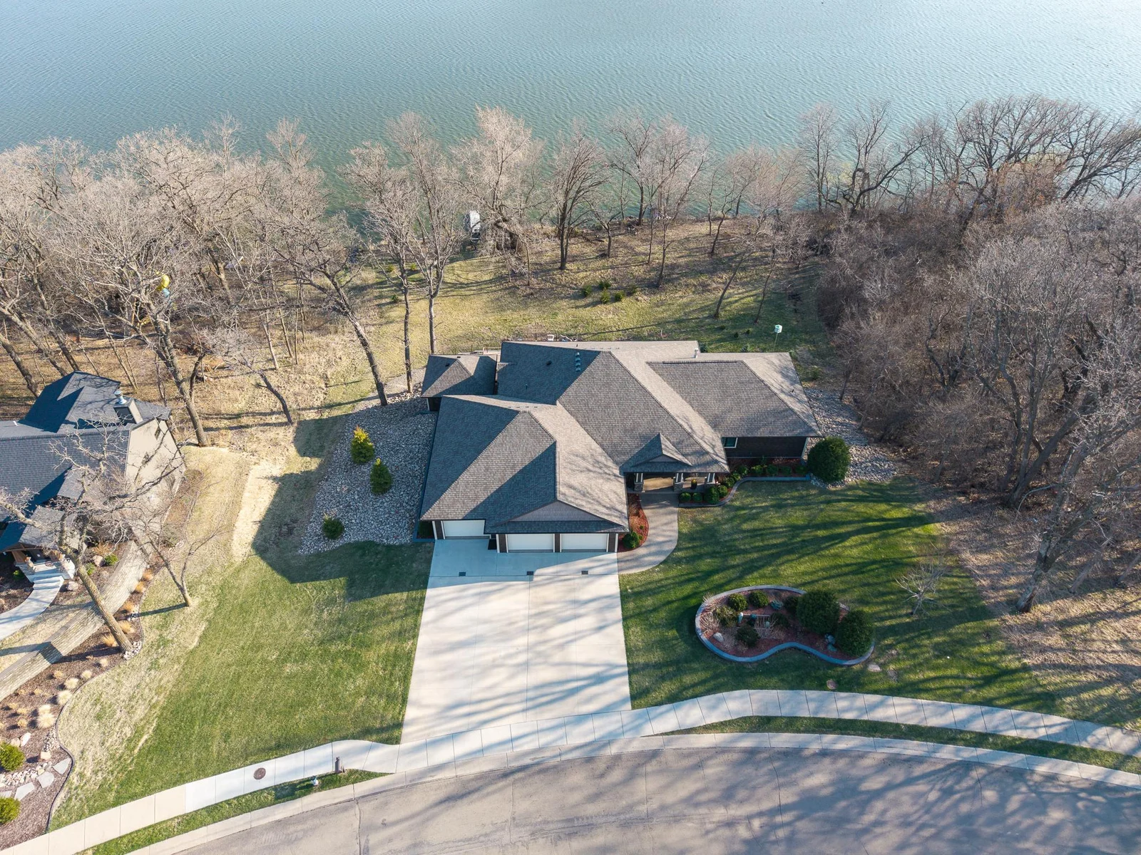 DJI_20250421175916_0026_D_001.jpg
