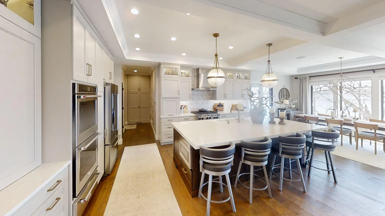 2313 9th St W