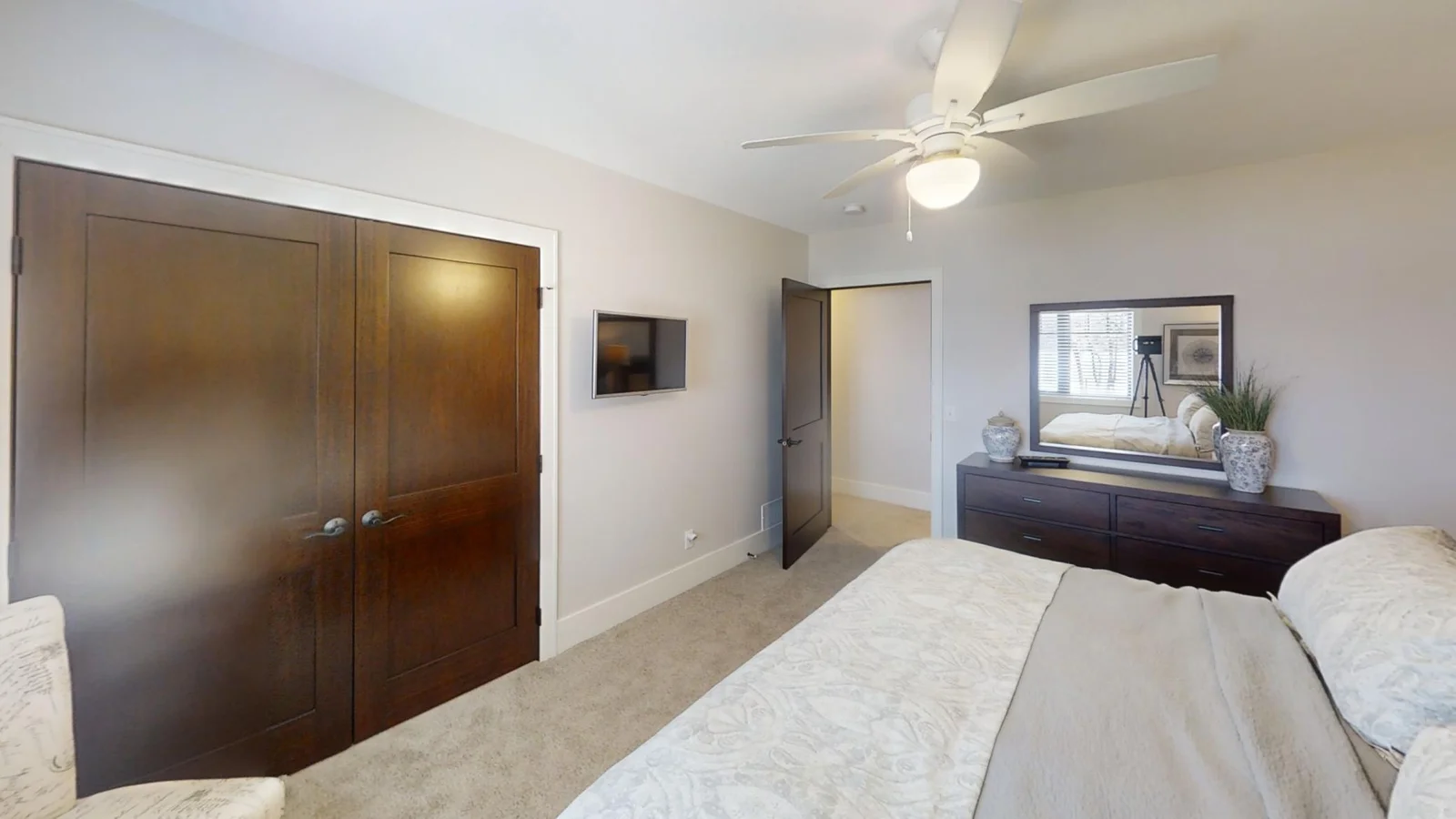 2313 9th St W