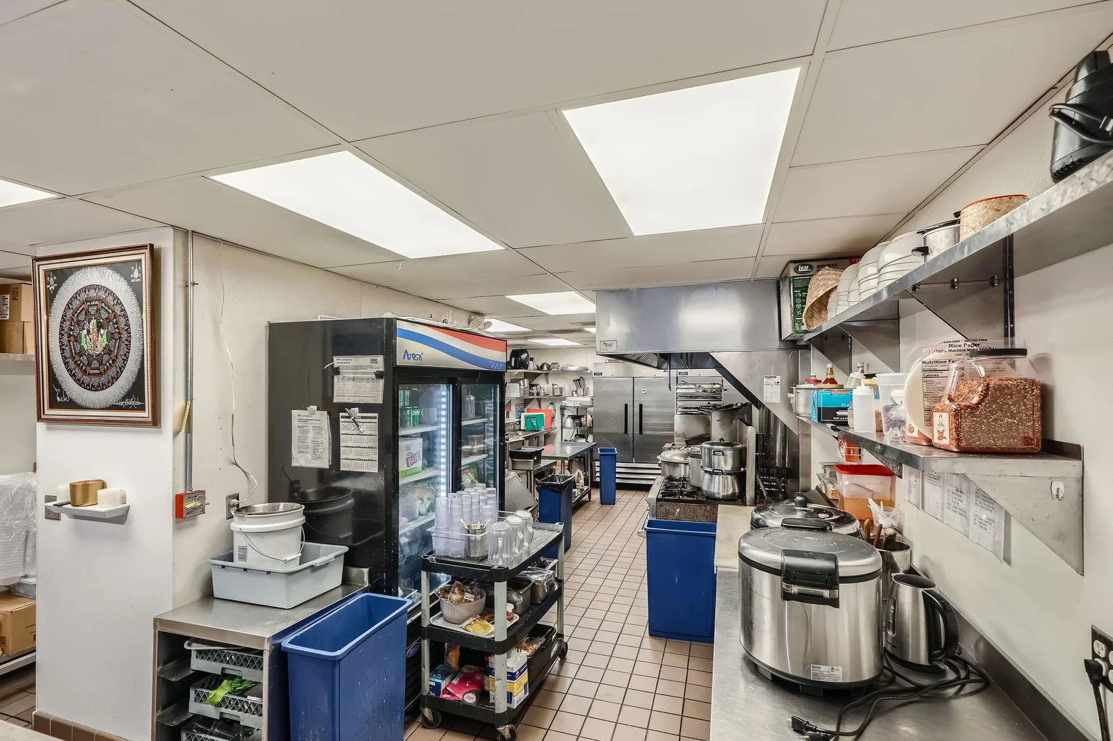 712 University Ave W - Web Quality - 023 - 25 Cooking Prep Areas.jpg
