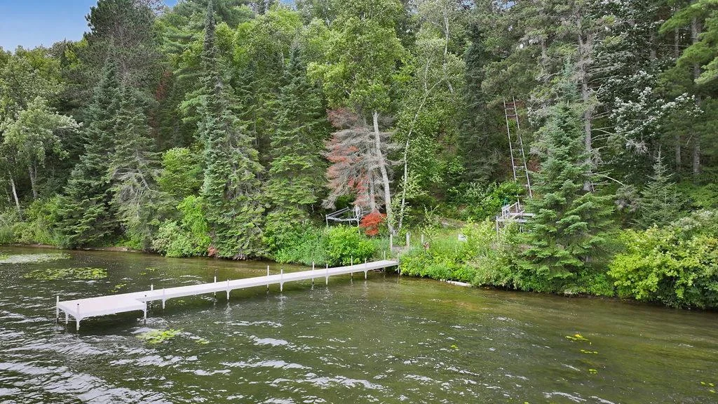 Lake shore