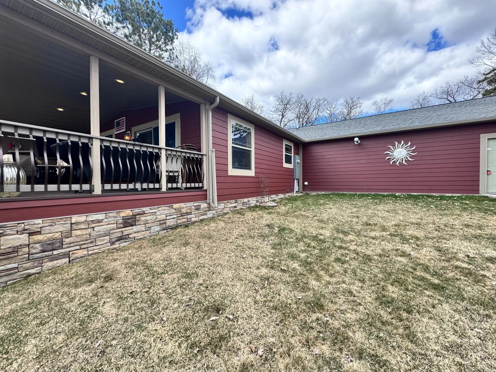 The home is very tastefully and timelessly decorated