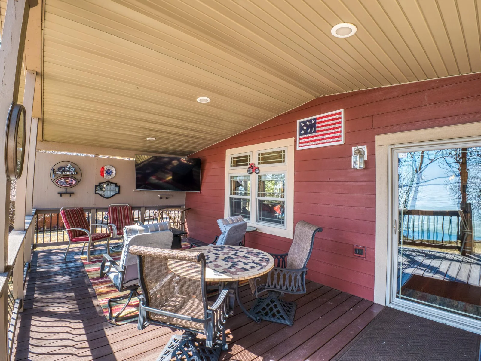 Enjoy the relaxing life on your porch.