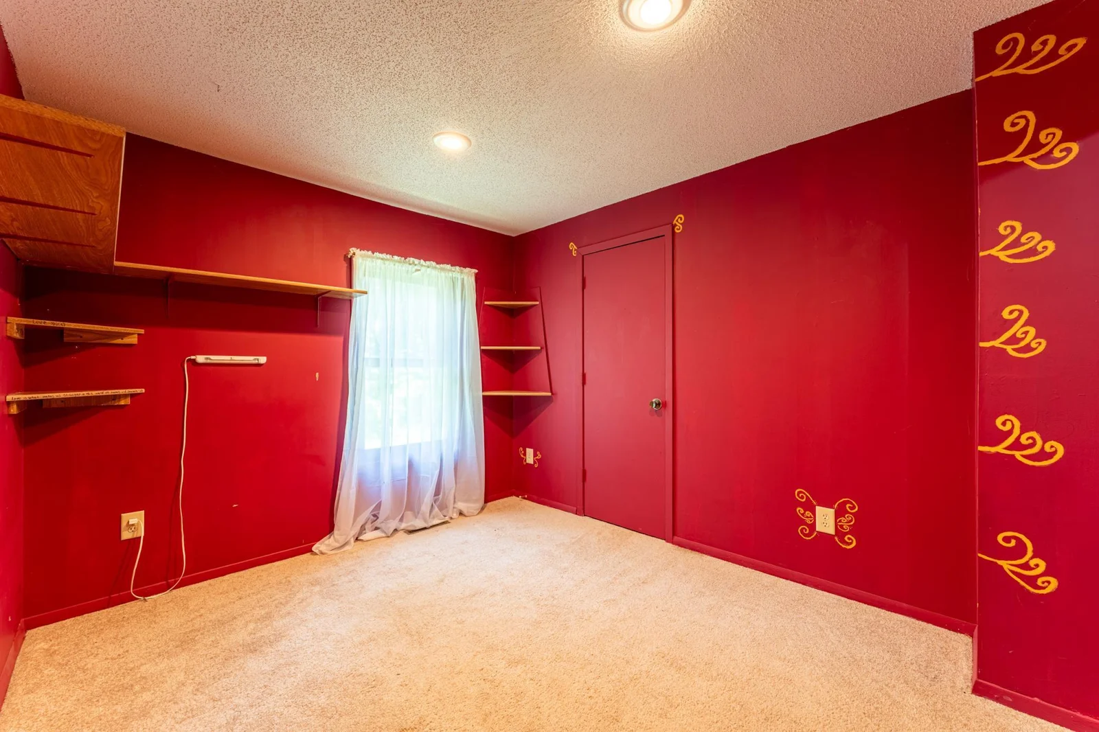 Bedroom dimensions are 11.25x9.25 ft.