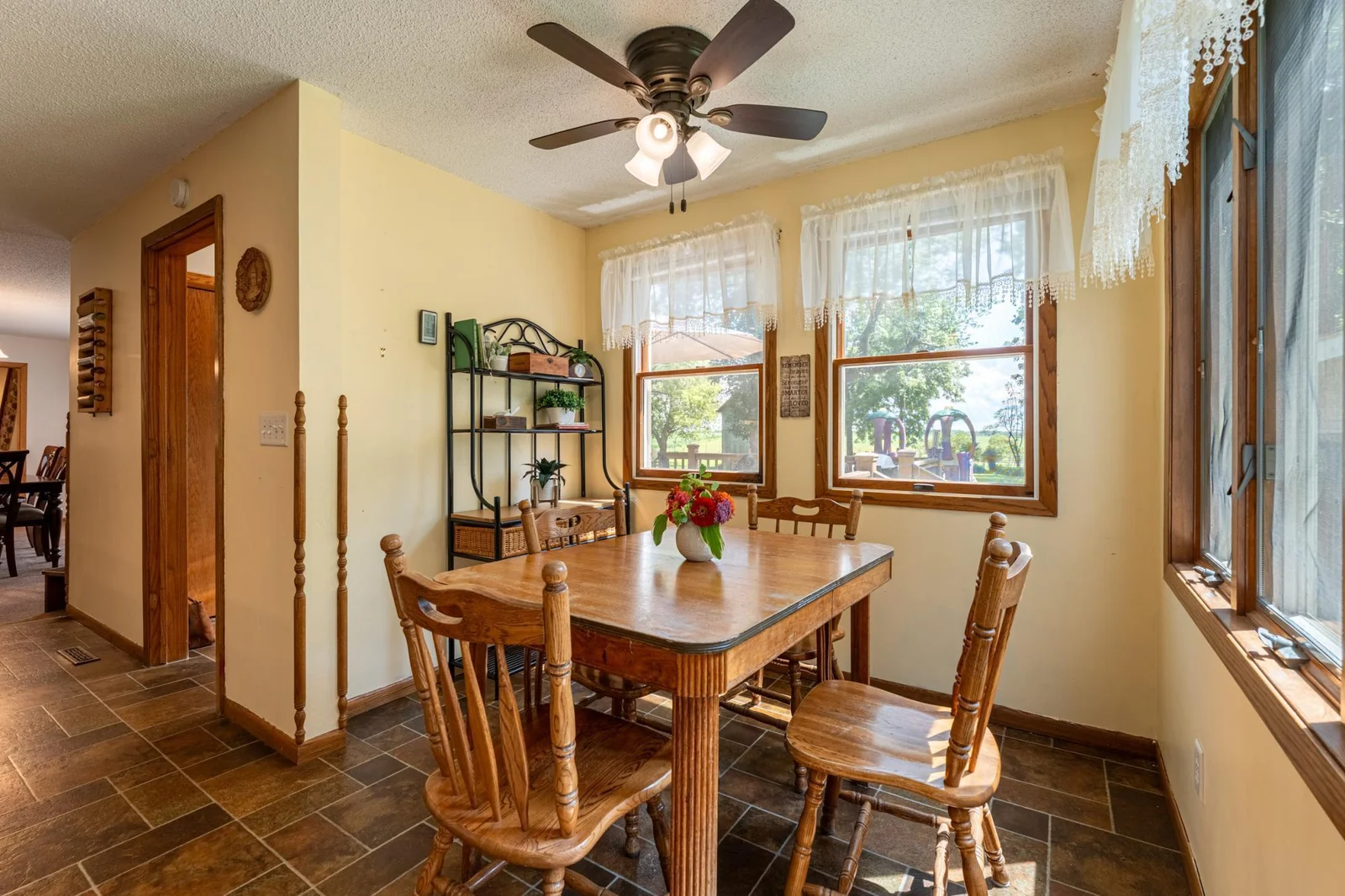 Eat-in kitchen dimensions are 10x8.75