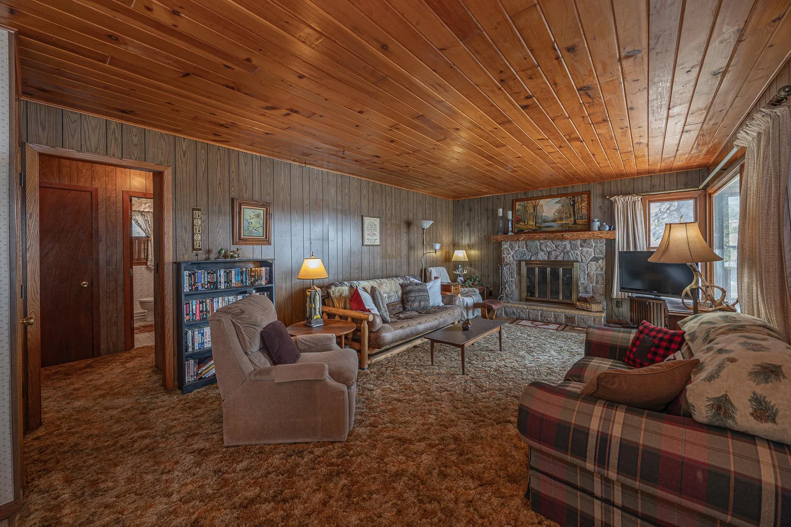 Open floor plan.