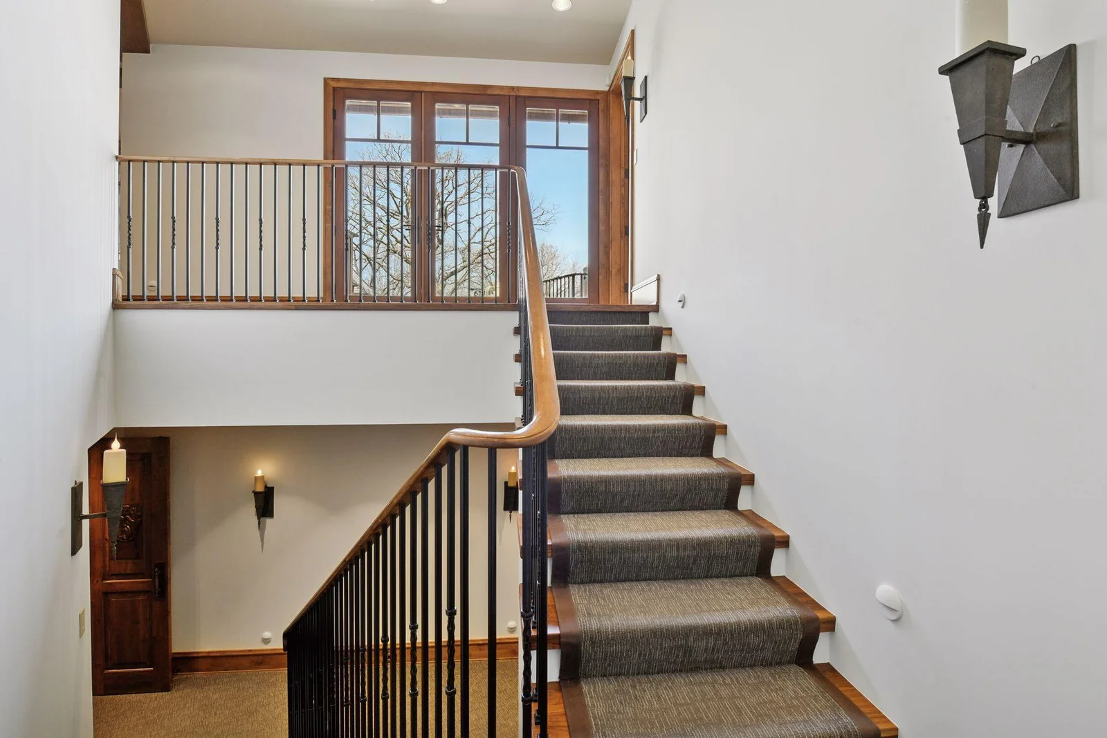 Stairs leading to lower level