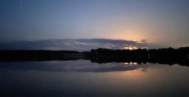 Star gazing over the lake