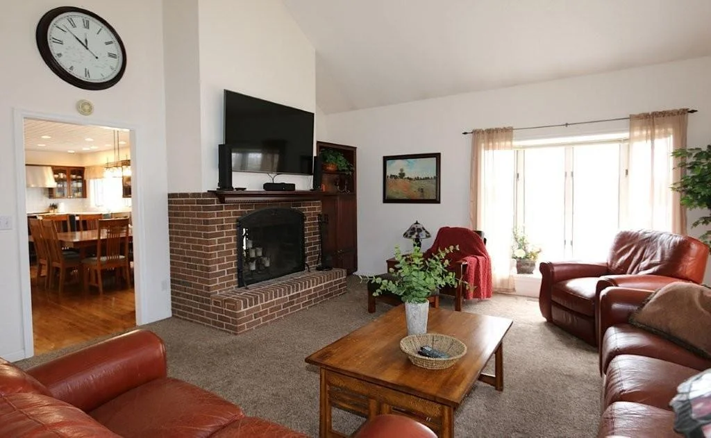 Living room.jpg