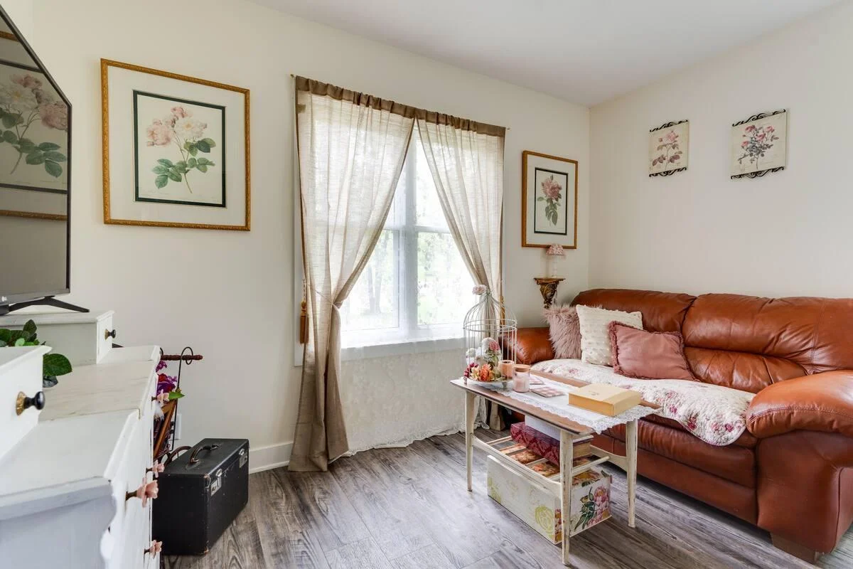 Bedroom 4.jpg
