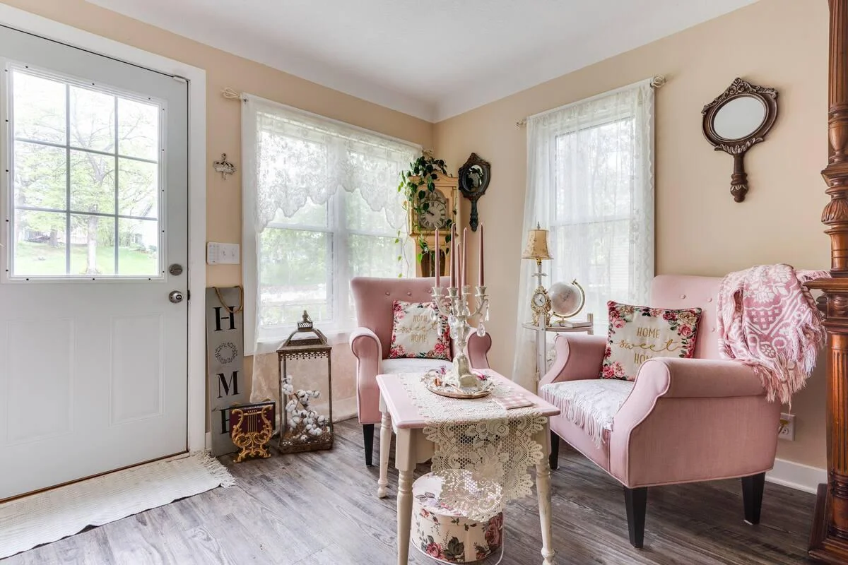 Living Room.jpg