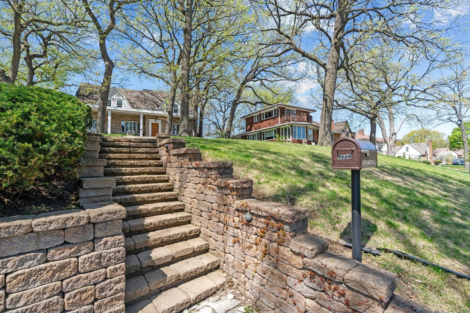 The impressive front walk.