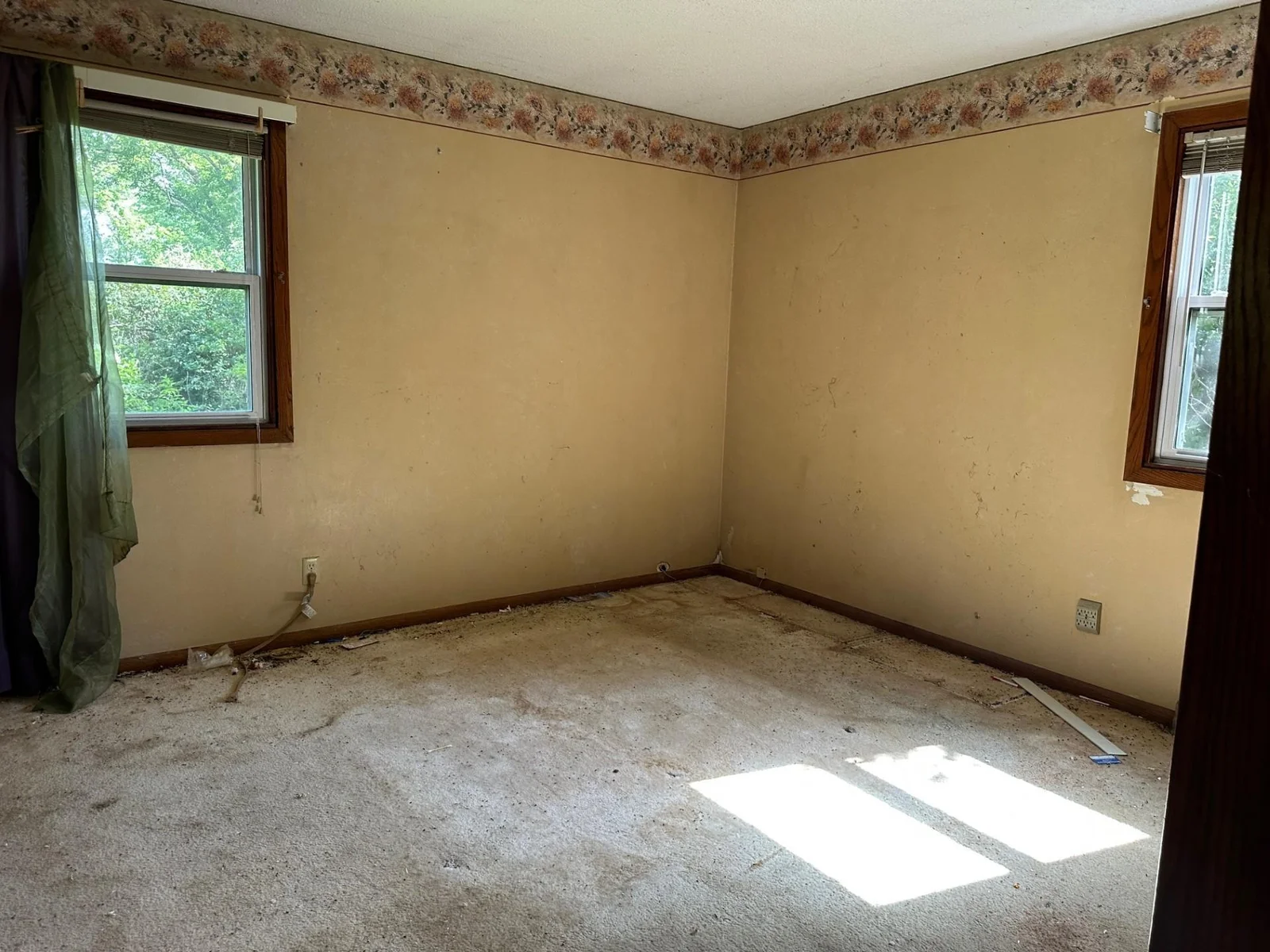 Bedroom 1 ML with bath.jpg