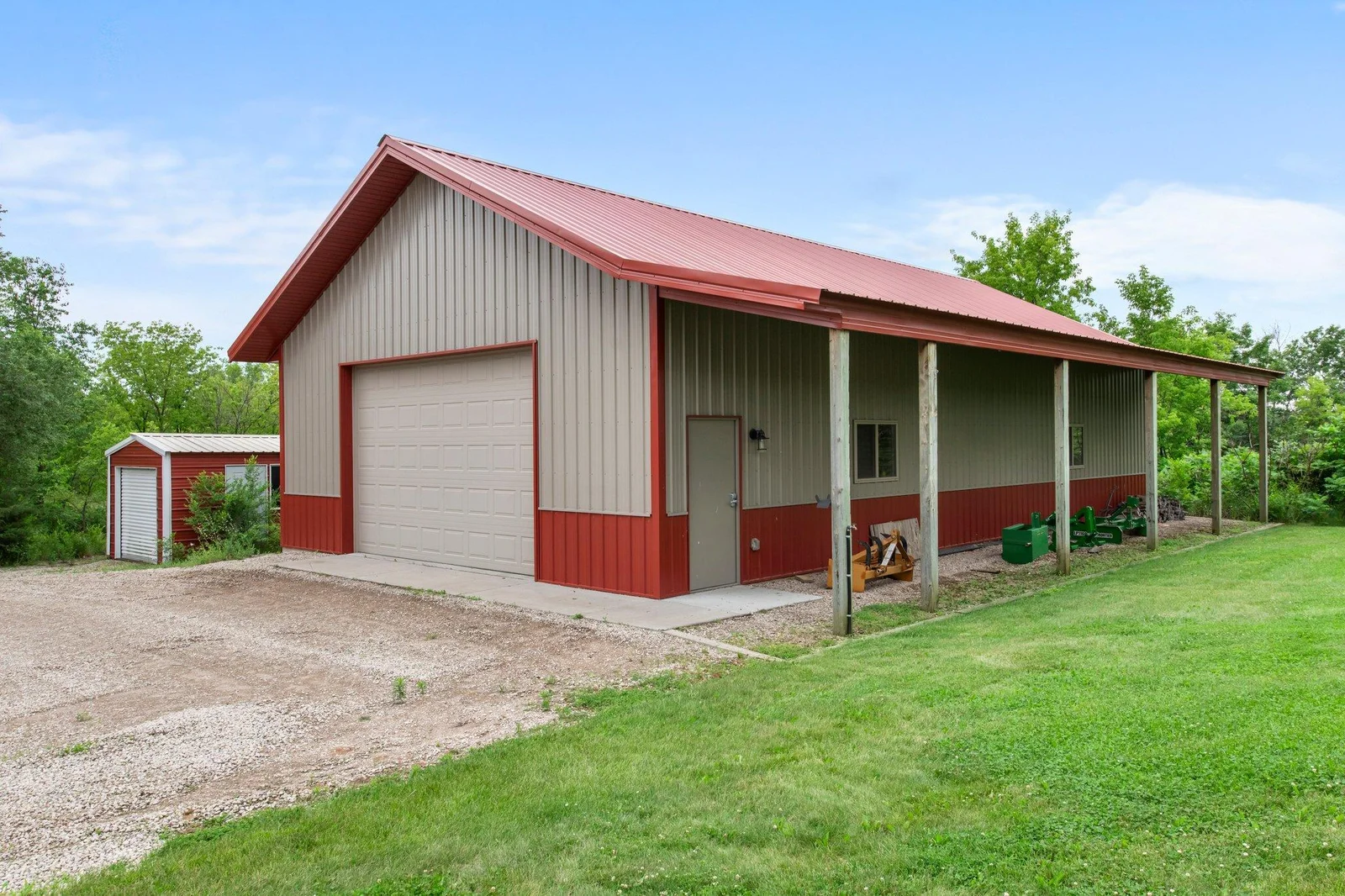 The pole building includes 200 amp electric service, making it excellent for working on projects.