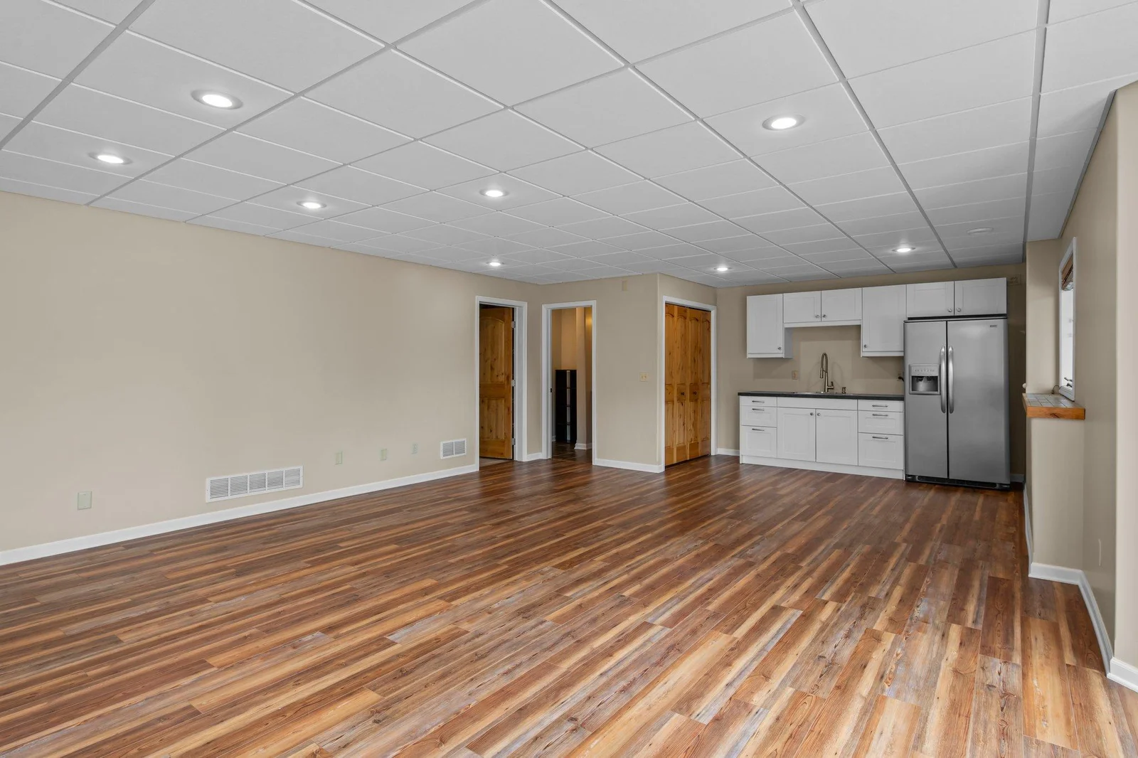 The lower level includes a wet bar, perfect for entertaining.