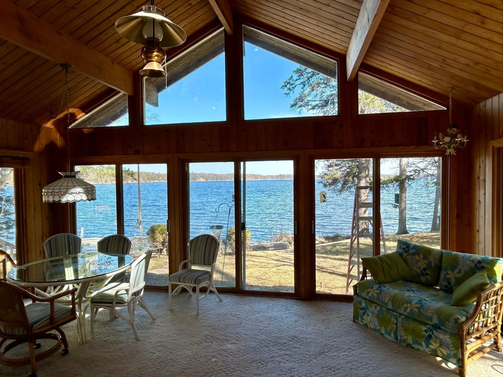 Amazing lake views from floor to ceiling windows