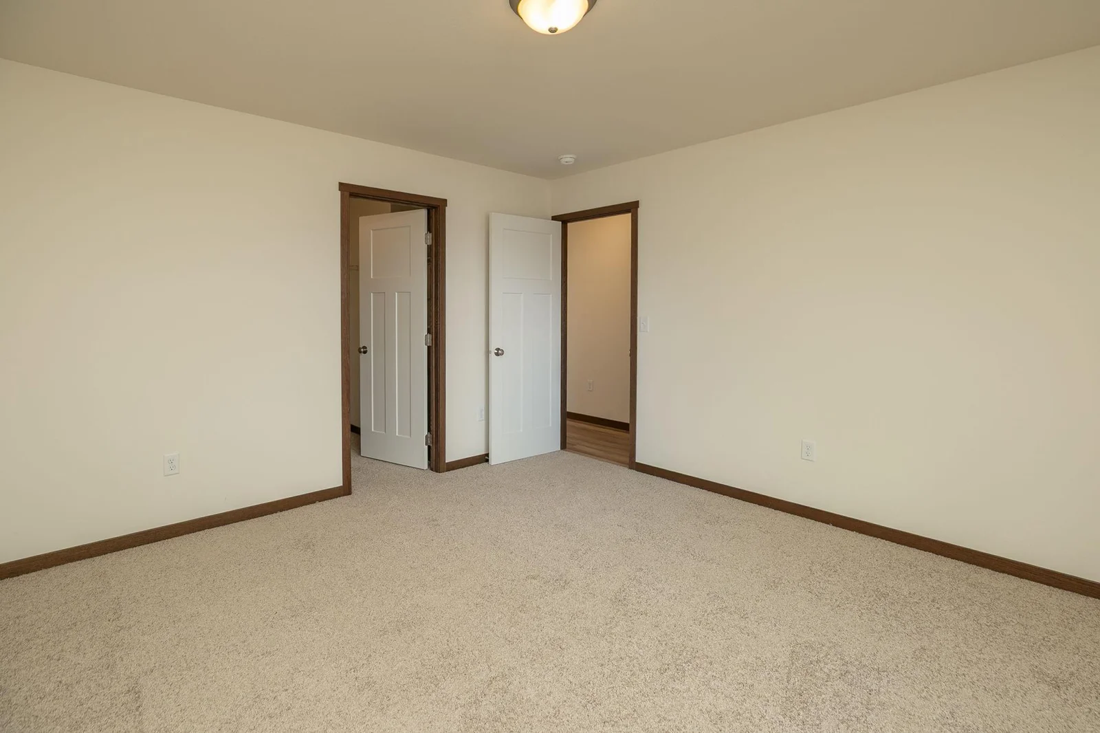 Primary Bedroom Walk-In Closet Main Level.