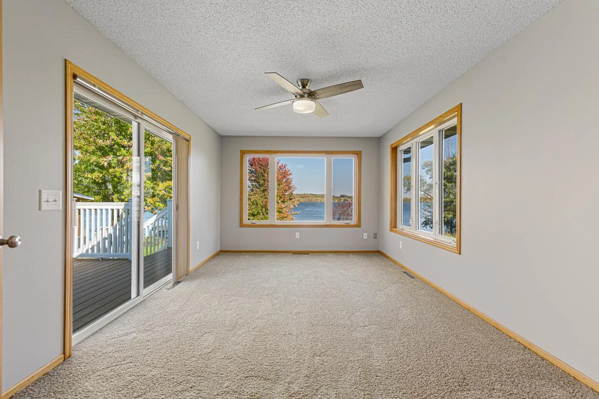 33 Sunroom.jpg