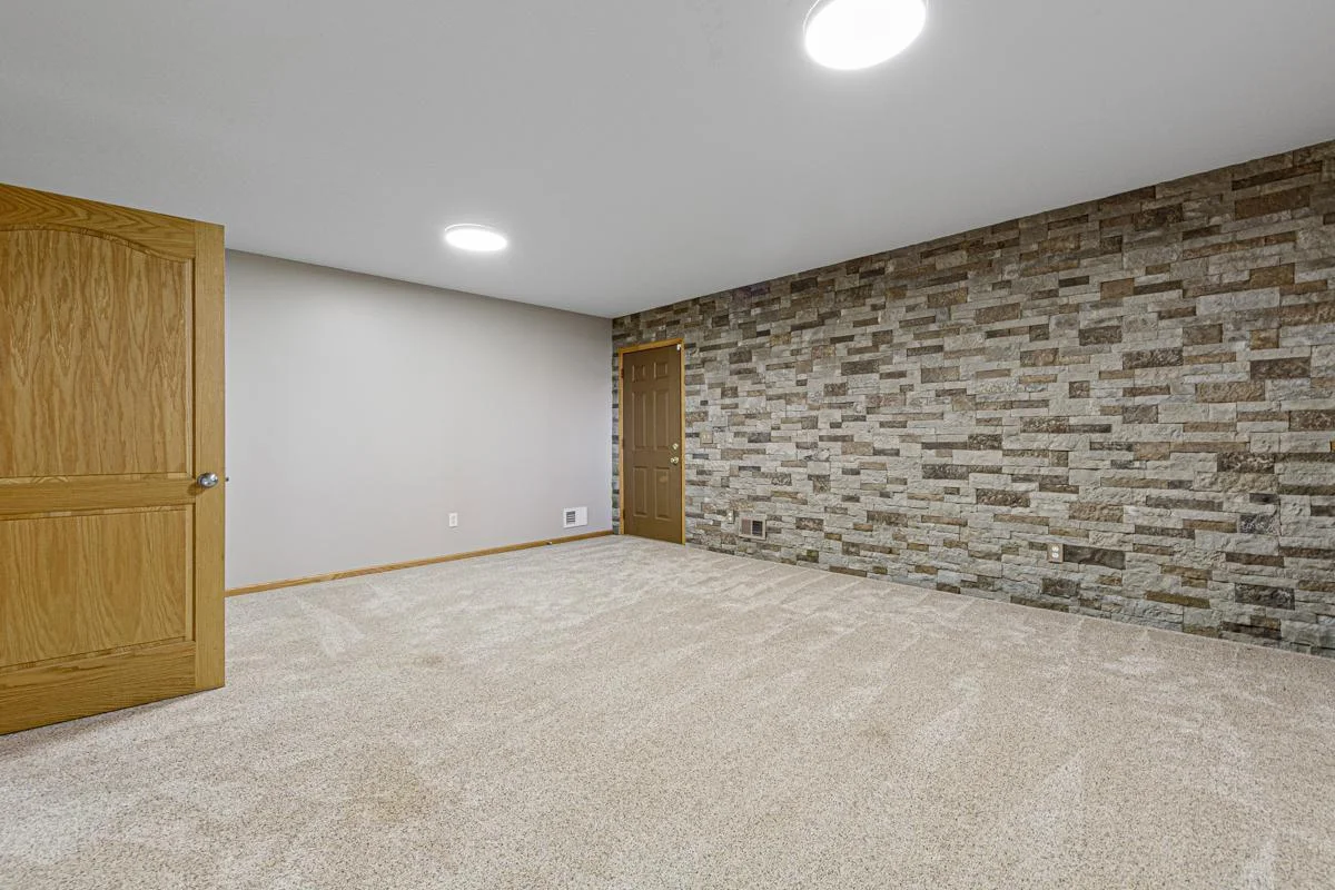 51 Game Room.jpg