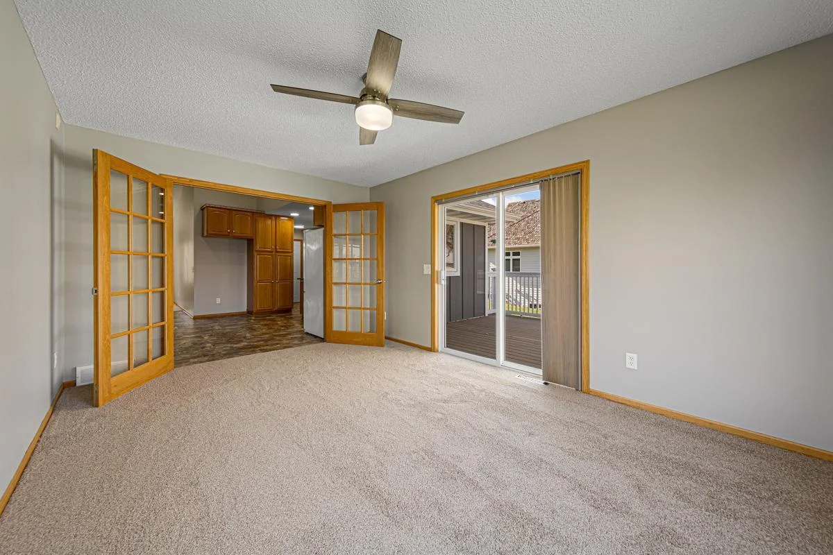 35 Sunroom.jpg