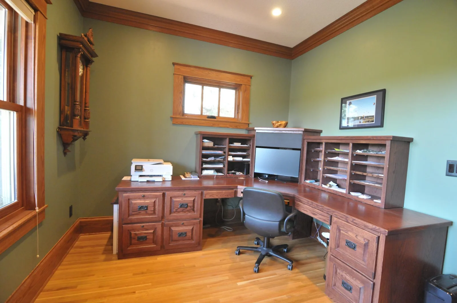 Built in desk