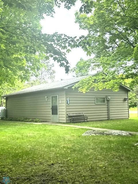 Detached Garage/Shop - Electricity Connected