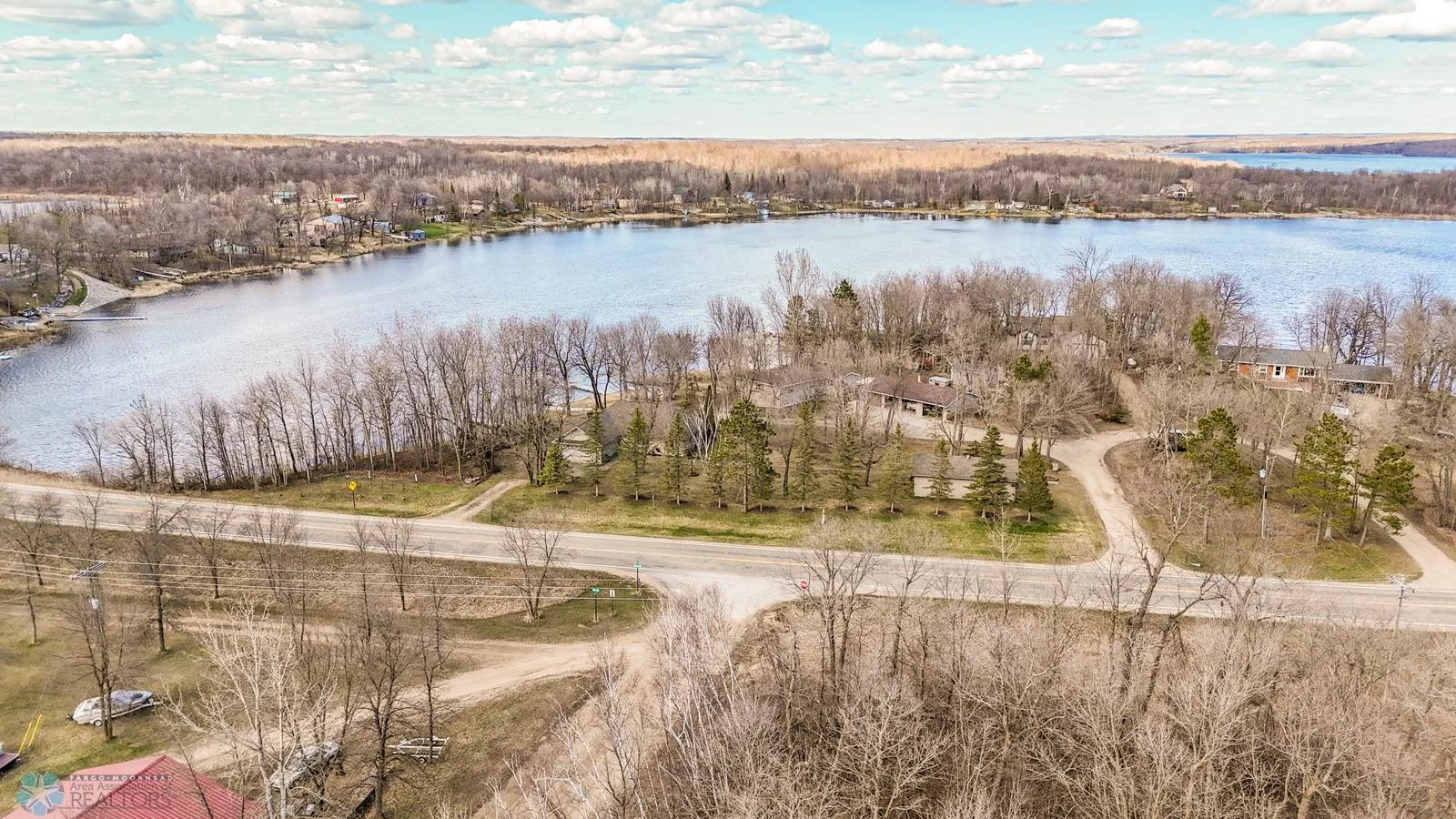 Don't let this one-of-a-kind lake home slip away!!!