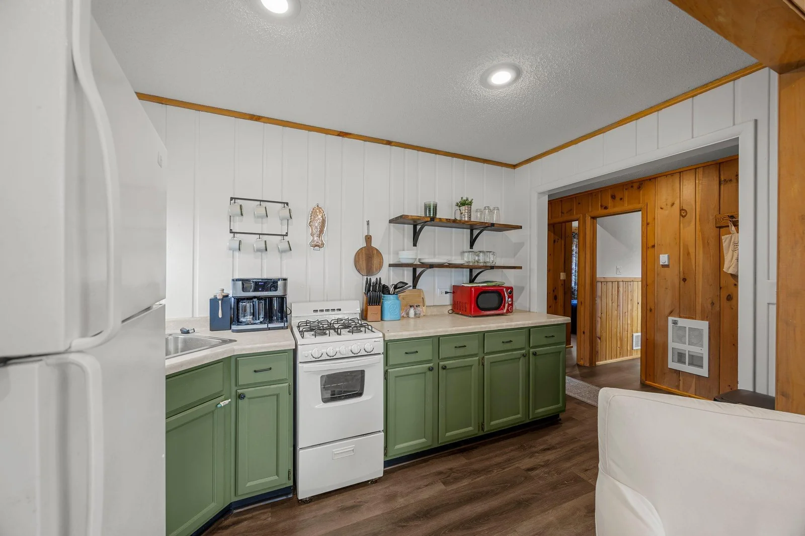Cabin 3BR/1BA