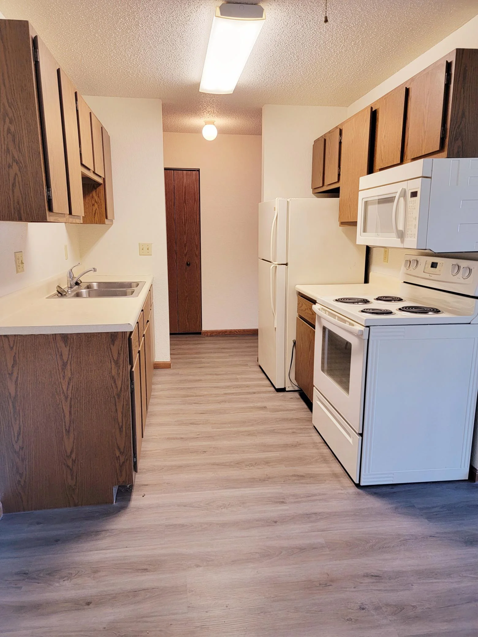 Fairview 119 Kitchen.jpg